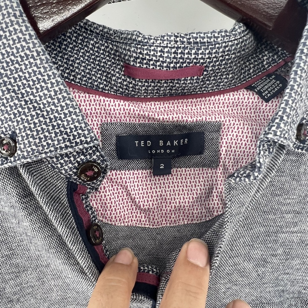 Ted Baker London Mens Grey Textured Knit Polo Shirt Button Down Collar Size 2 M - Picture 2 of 3